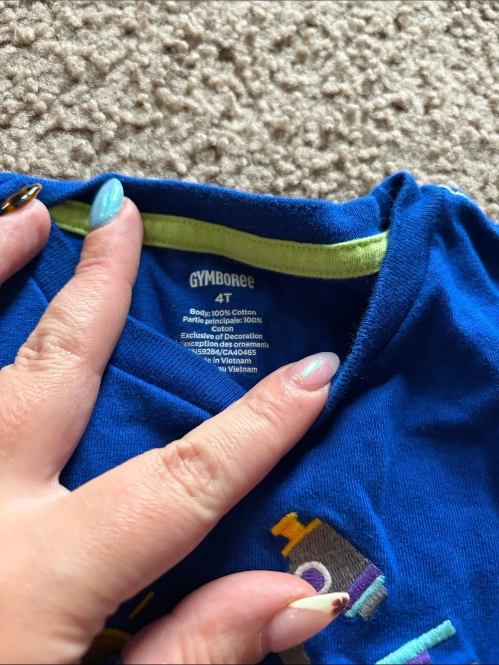 B67 Gymboree SS Tee, 4t Science Embroidery